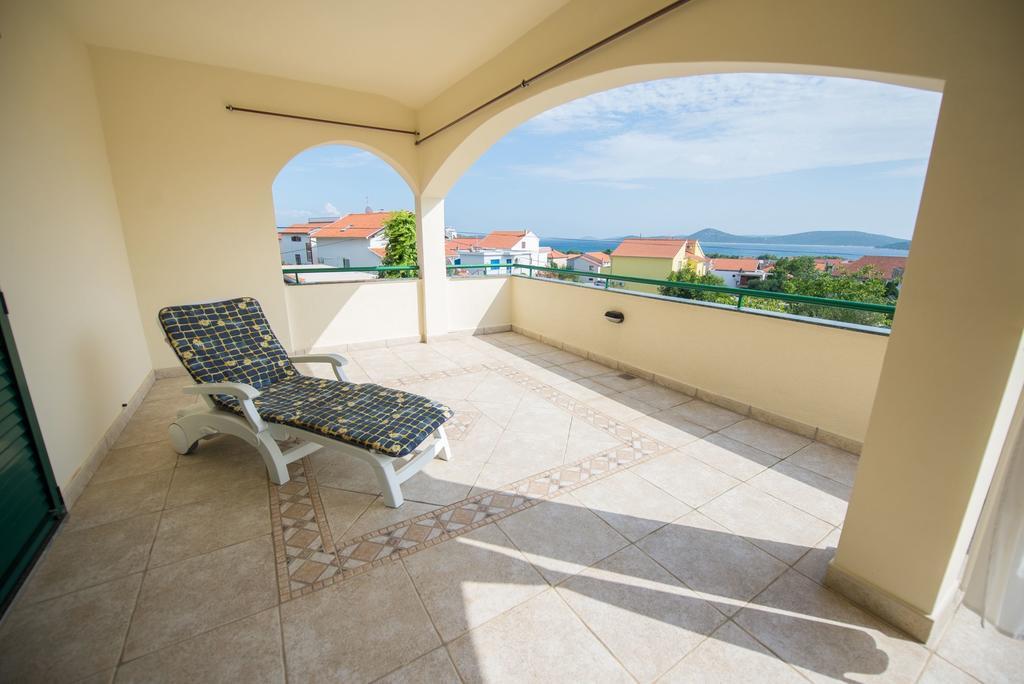 Apartments Marija Near Center Vodice Exterior photo