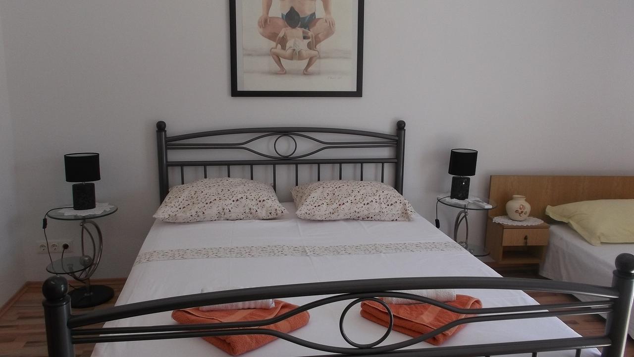 Apartments Marija Near Center Vodice Room photo
